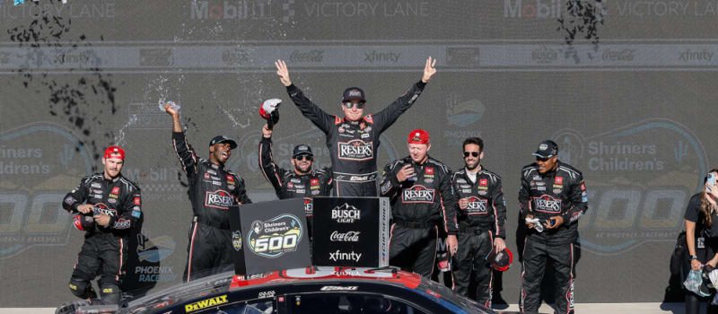 NASCAR Barometer: Bell Wins Again at Phoenix