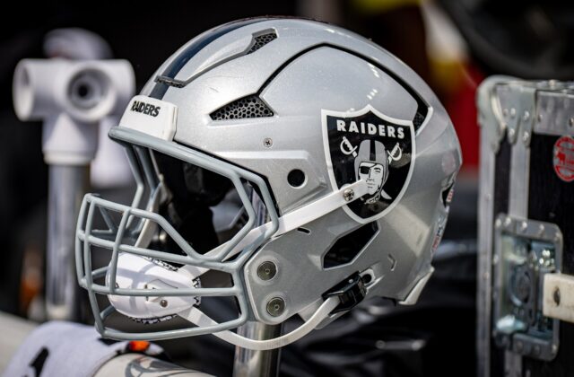 Kubiak’s Silence Is the Tell: How to Play the Raiders’ QB Standoff